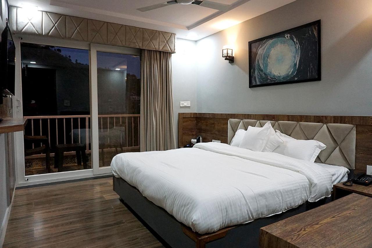 Sl Manor Hill Resort Mussoorie Exteriér fotografie