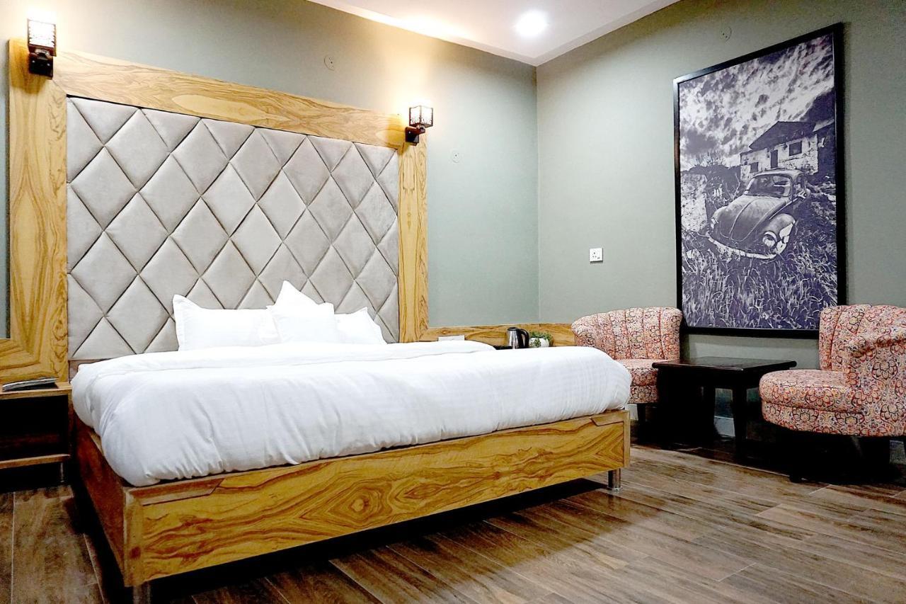 Sl Manor Hill Resort Mussoorie Exteriér fotografie
