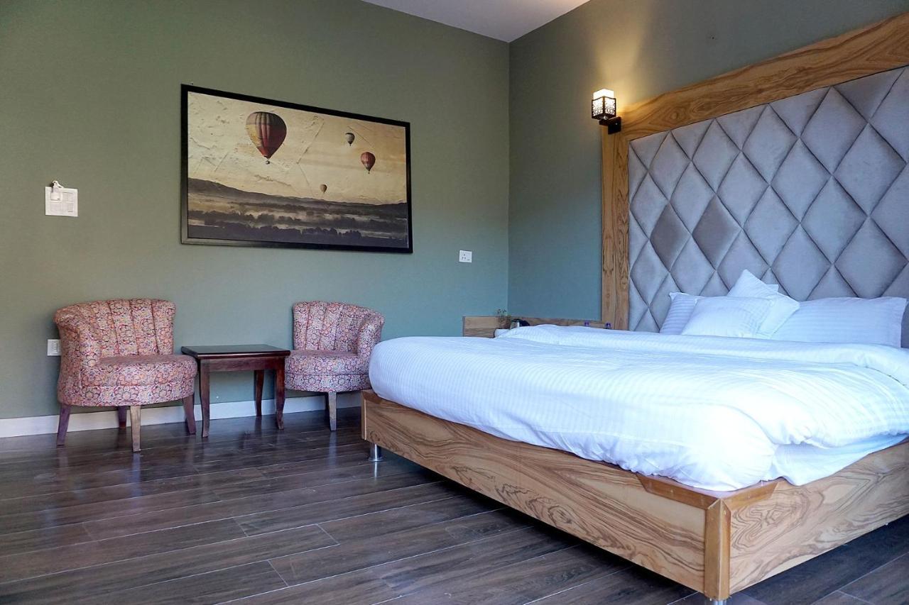 Sl Manor Hill Resort Mussoorie Exteriér fotografie